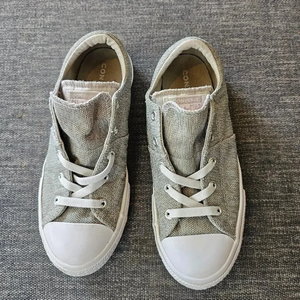 Converse CHUCK TAYLOR All Star Ox Low Top Boys Canvas Shoes Sneakers Size 4
